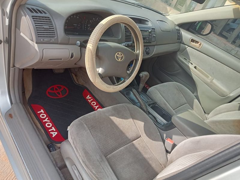 Thumbnail 3 of 2004 Toyota Camry